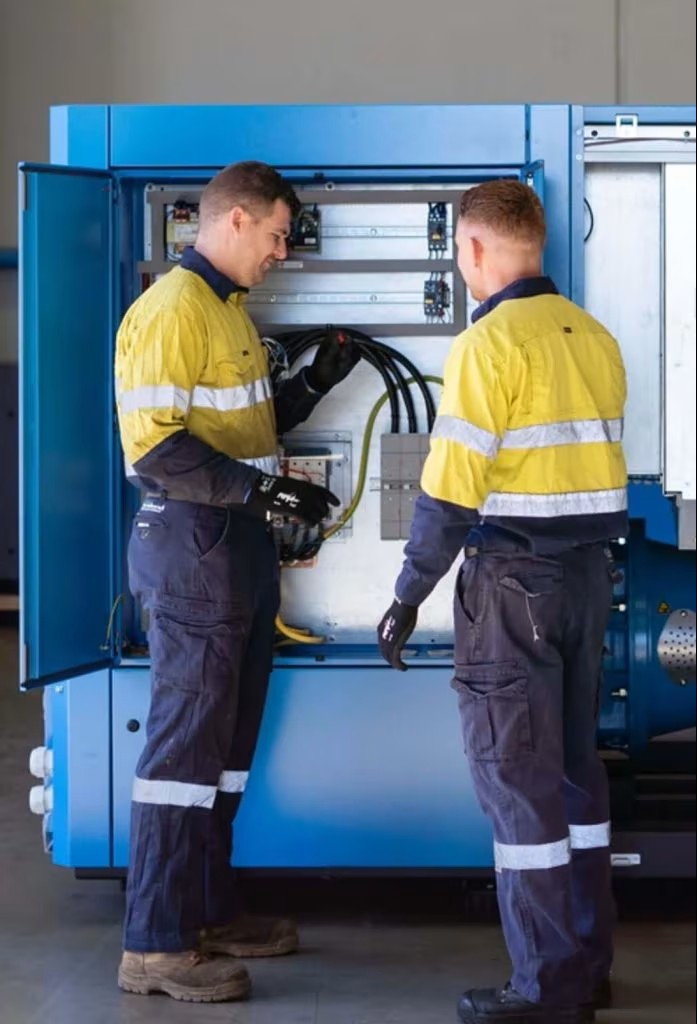 MANUTENCAO DE COMPRESSORES 697x1024 1